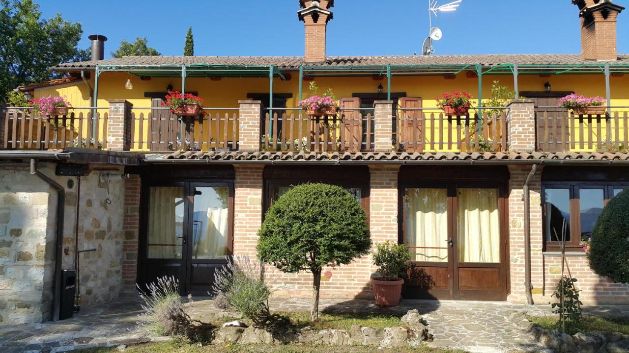 Agriturismo Countryhouse Le Giare Gubbio Exterior photo